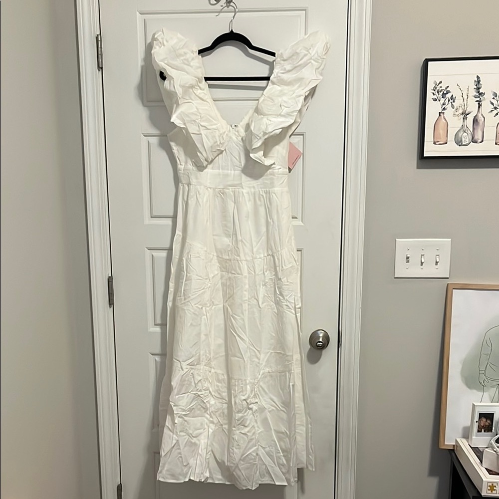 Hello Molly White Puff Sleeve Maxi Dress